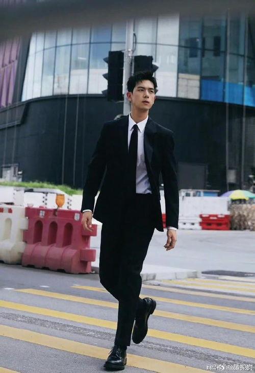 刘大锤最新爆料直播肖杨,肖杨背后的惊人真相